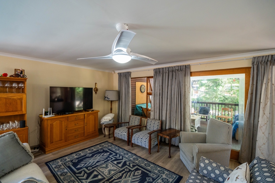 5 Bedroom Property for Sale in Seafield Eastern Cape